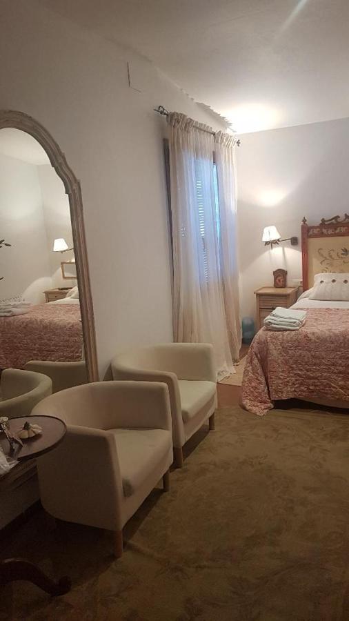 הוילה Rosal de la Frontera Casa Con Sierra Y Con Portugal מראה חיצוני תמונה